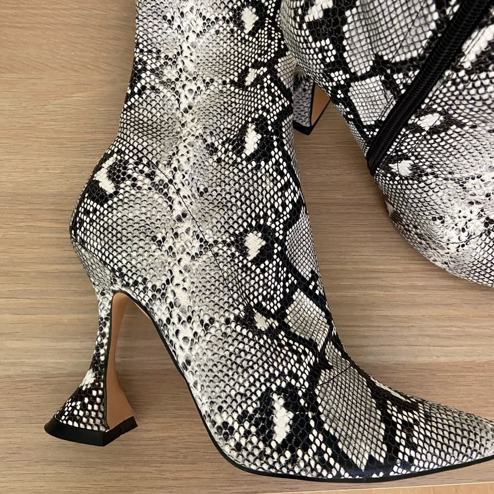 Boots - Picture 2 of 3